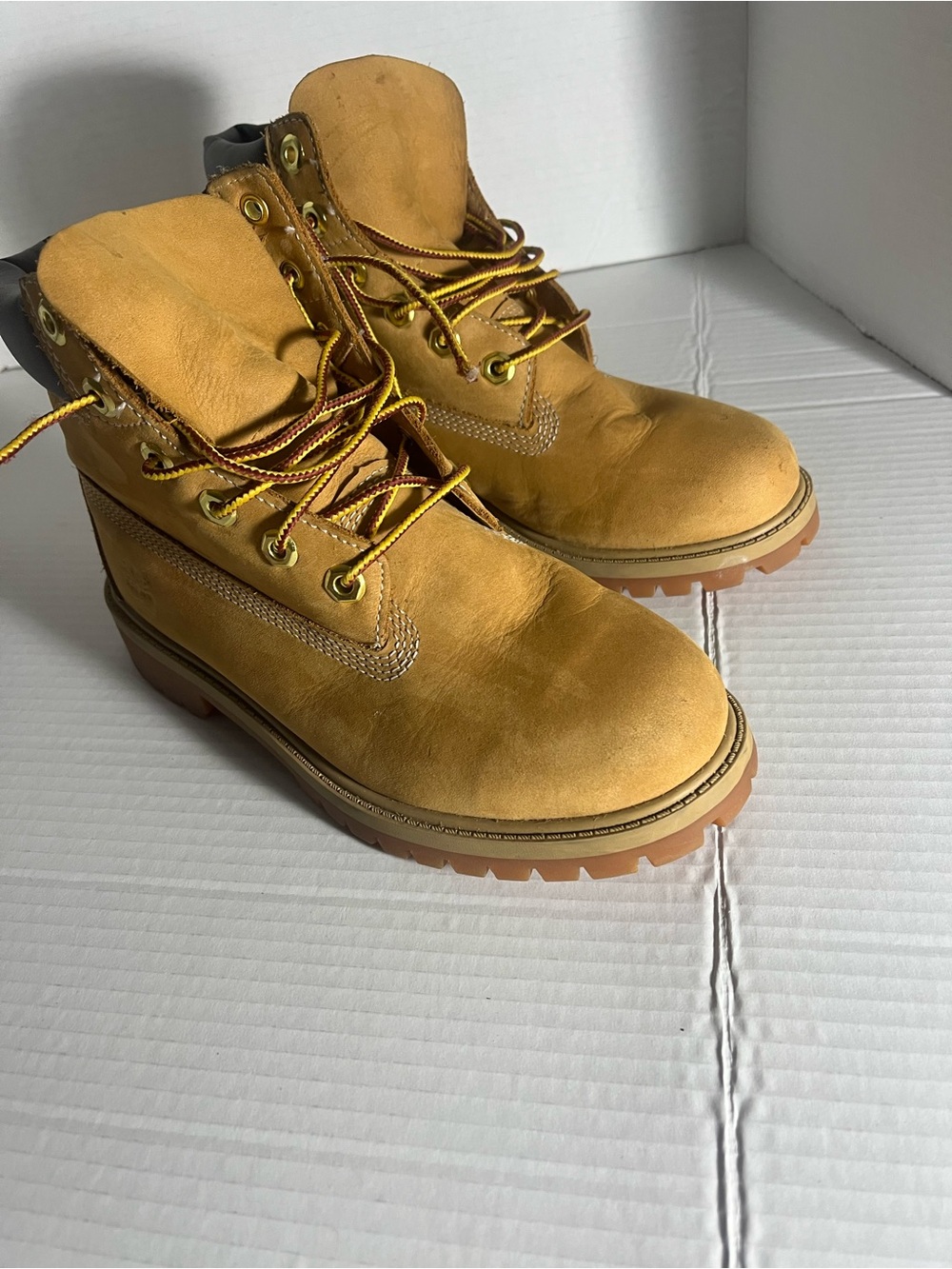 Timberland boots size 4.5 boys